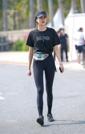 长腿小姐姐
