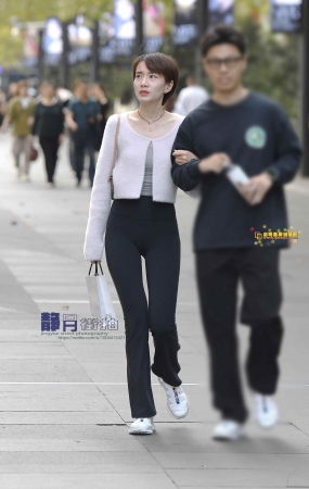 短发妹子