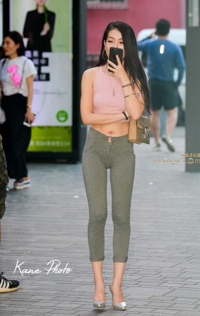 难得一见的七分紧身铅笔裤