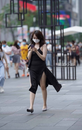 开衩裙