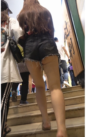 极品长发热裤美女
