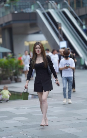 美腿小姐姐