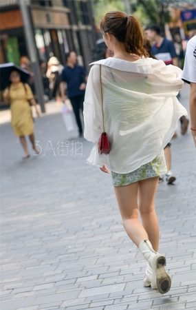 美胸长腿性感魅力美女-13P