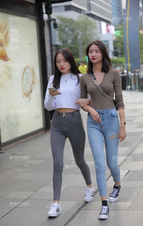双牛出海