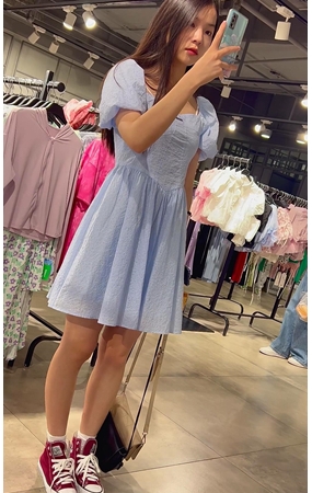 蓝裙美女