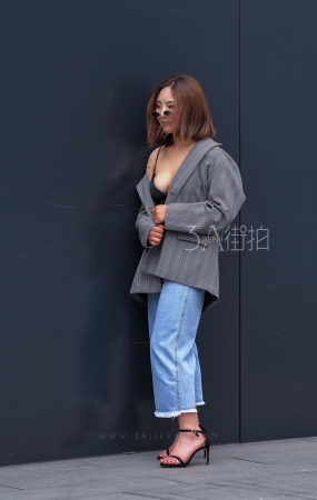 西服低胸诱惑-15P