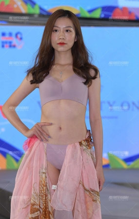 多套多模，美美哒