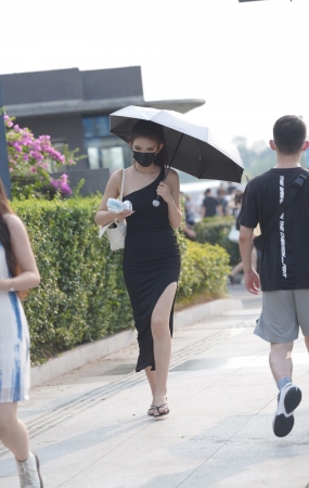 220827-53 黑色裙装大长腿