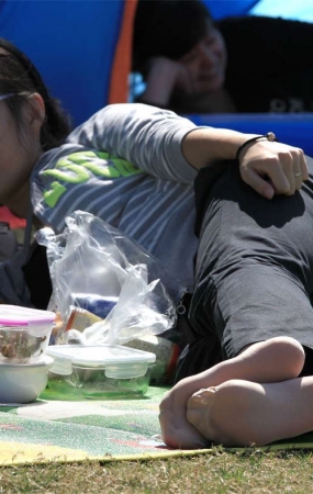No570 俊俏小媳妇的光滑丝足