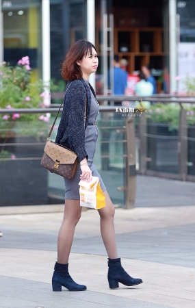 灰丝 美腿 气质佳 淑女-15P