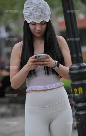 楄爱白色