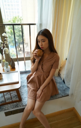 漂亮的丝袜美女