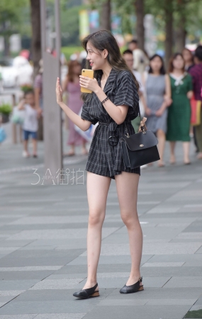1112-1逛街美女-16P