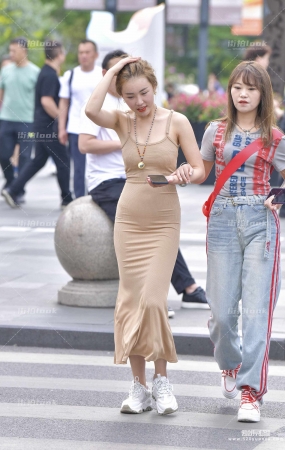 紧身裙 23-05-03-48