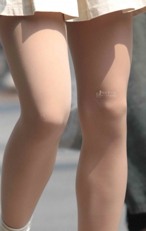 肉丝街拍少妇
