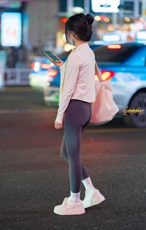 瑜伽裤美女