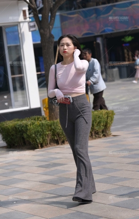 宽臀阔腿裤小**
