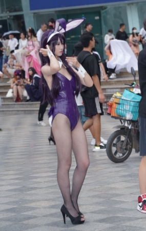 大长腿兔女郎