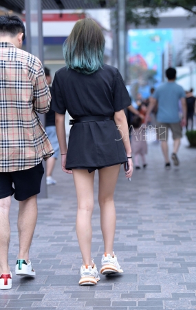 比诺-美腿时尚美女-13P