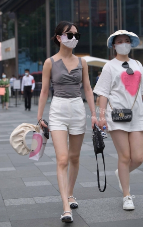 2268-24+80小区女孩 13P