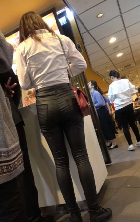 黑色皮裤MM [991 MB]