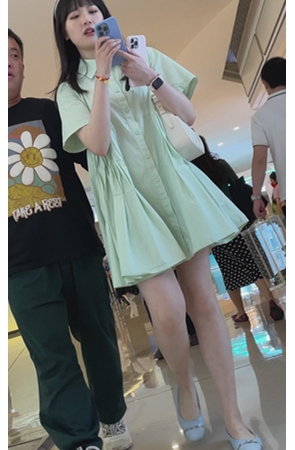 连衣裙美女