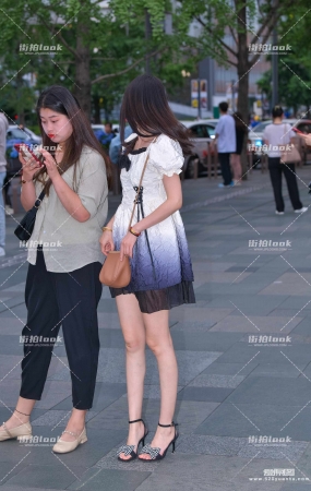 渐变裙高跟鞋 23-05-26-33