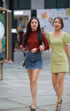 热裤闺蜜