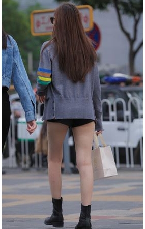 漂亮的气质小姐姐(32P)