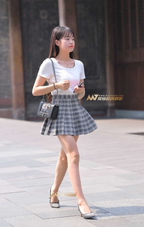 清纯靓丽大长腿