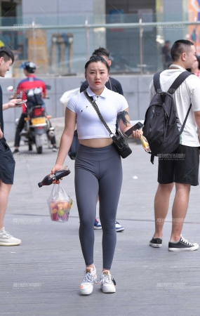 灰色健美裤