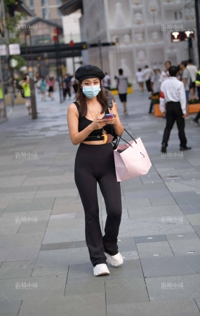 紧身裤时尚美女