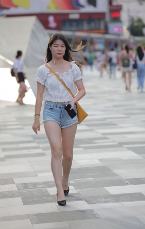 肉感美女