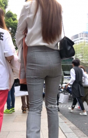 4K – 性感女神气质街拍长腿高跟美女 [2.30 GB/MP4]