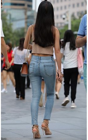 牛仔裤妹子(34P)