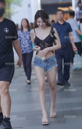热裤美腿