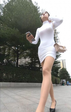 被搭讪的极品肉丝白色包臀裙美女视频3A048[1.24G]