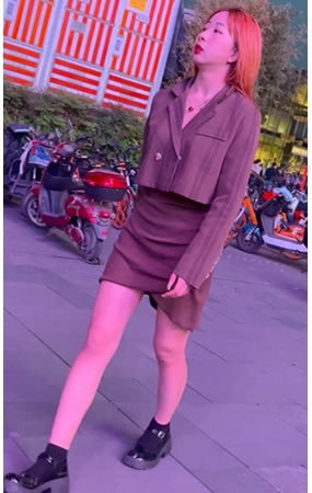 黄发美女