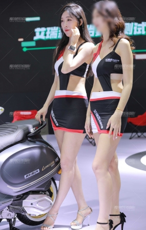 超短超紧包臀裙美女