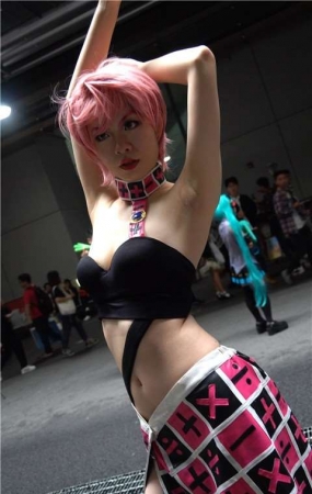 4K 性感cosplay美女摆拍 [1.32 GB/MP4]