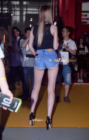 俄罗斯大长腿美女