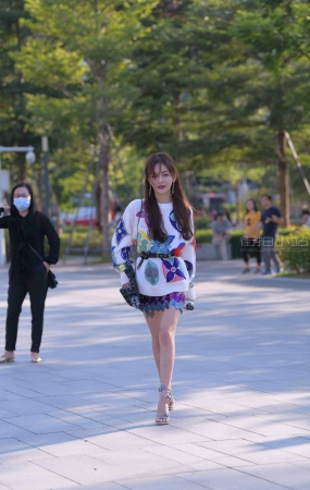 搭讪街拍气质漂亮美女