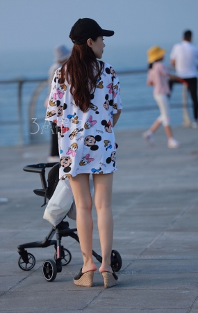 比诺-美腿少妇美女-12P