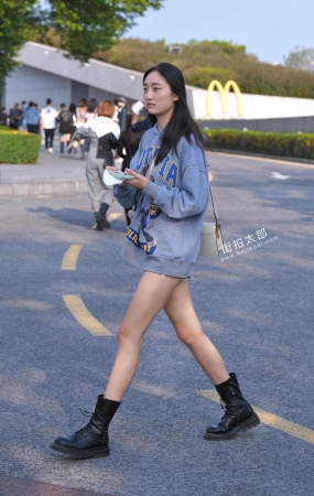 俩长腿模特 21-10-26-51P