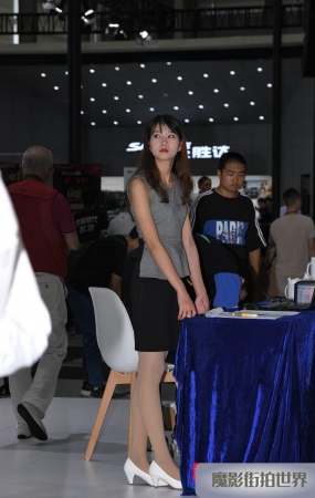 白鞋丝袜前台美女3A1046[435M]