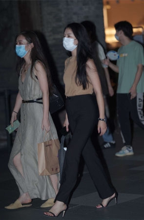 温婉气质美女