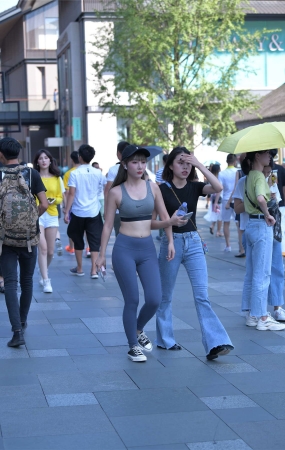 甜美运动风