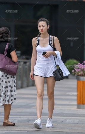 运动女孩！