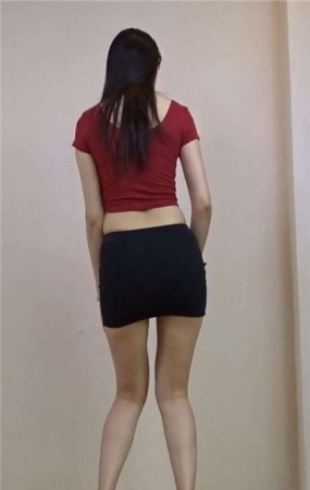 红T恤超短裙高跟鞋模拍美女热舞横屏+竖屏 [997 MB]