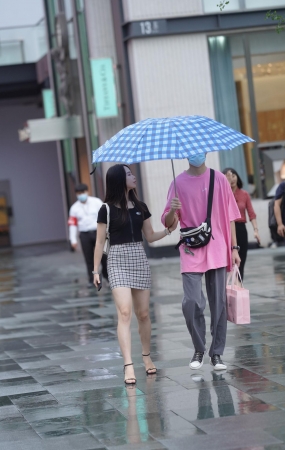 短裙女友